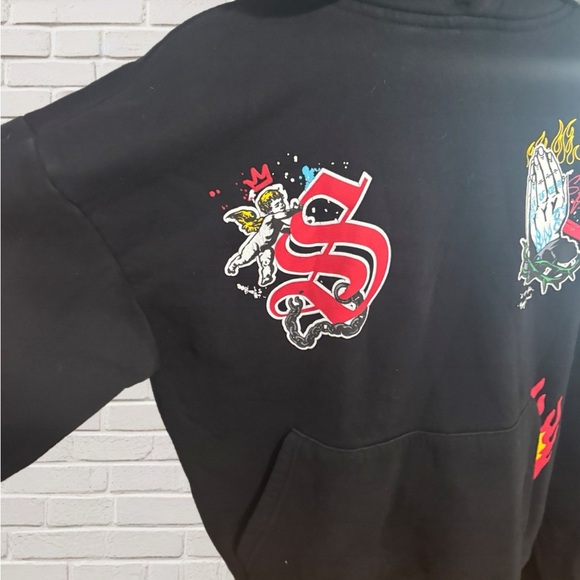 Black Graphic Hoodie Praying Hands Flames Streetwear Skater Indie Small - Picture 5 of 10